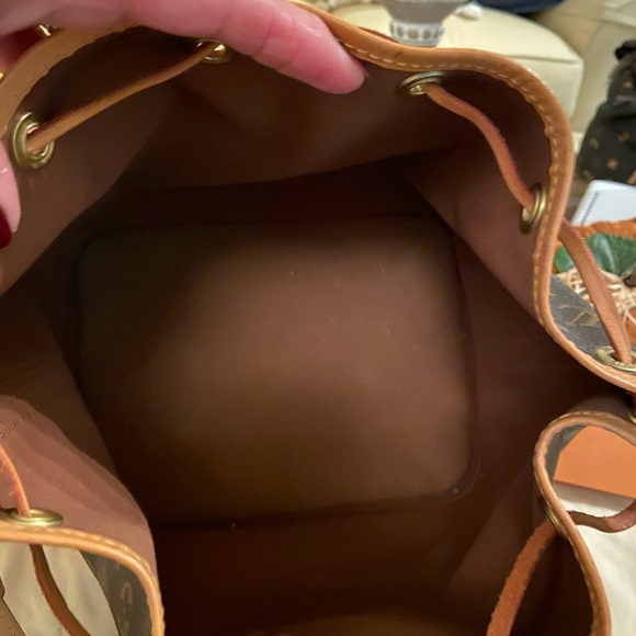 🛑SOLD  Authentic Louis Vuitton Petite Noe - Picture 6 of 8